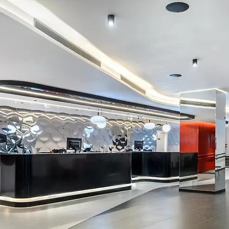 双鱼酒店 - 仅限成人 酒店 4*